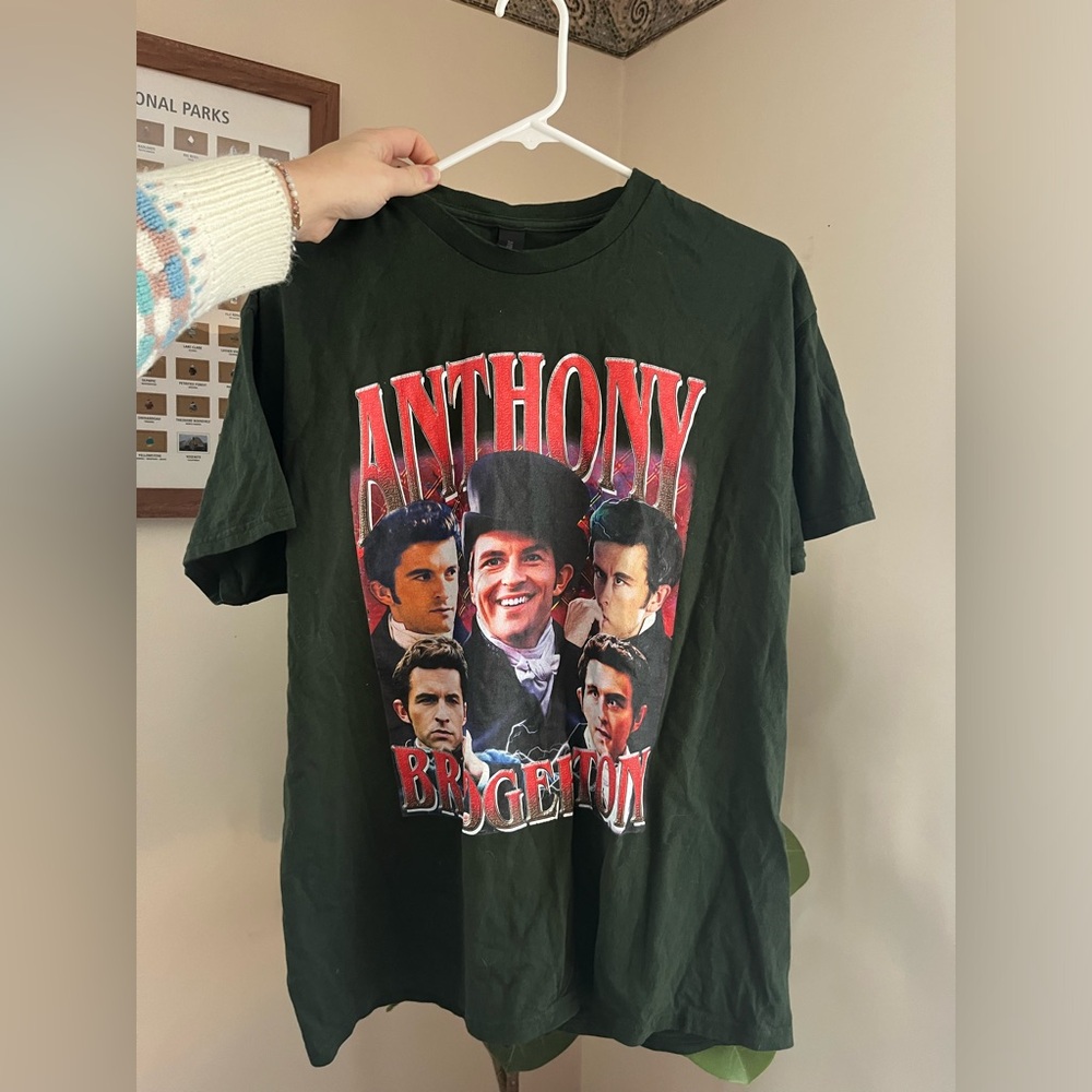 Anthony Bridgerton shirt large